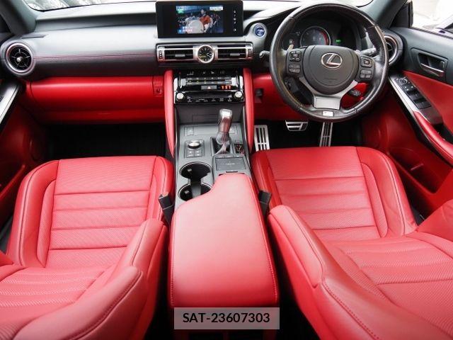 Lexus IS 2020-12 7877337-11