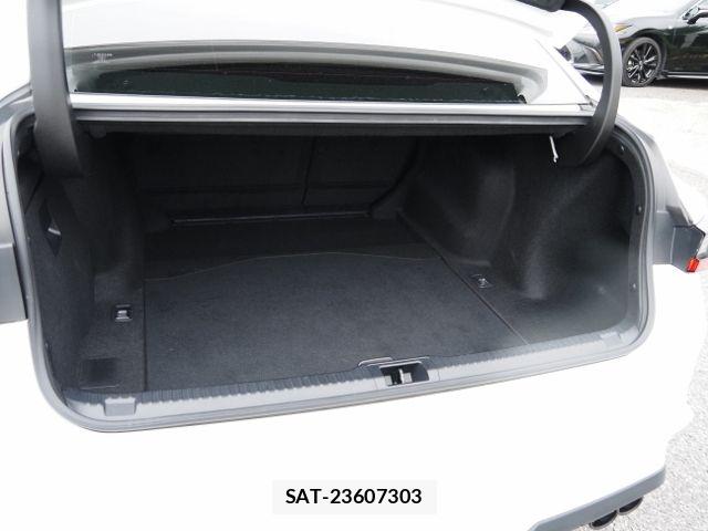 Lexus IS 2020-12 7877337-15