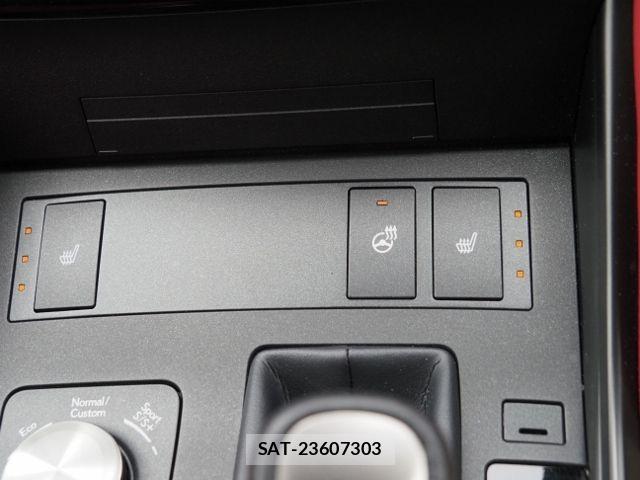 Lexus IS 2020-12 7877337-24