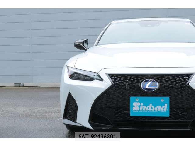 Lexus IS 2022-09 7877336-13