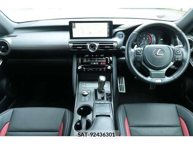 Lexus IS 2022-09 7877336-16
