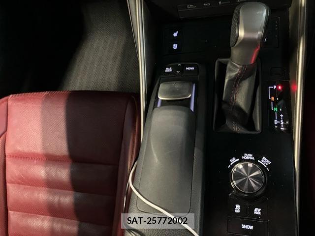 Lexus IS 2014-05 7877342-23