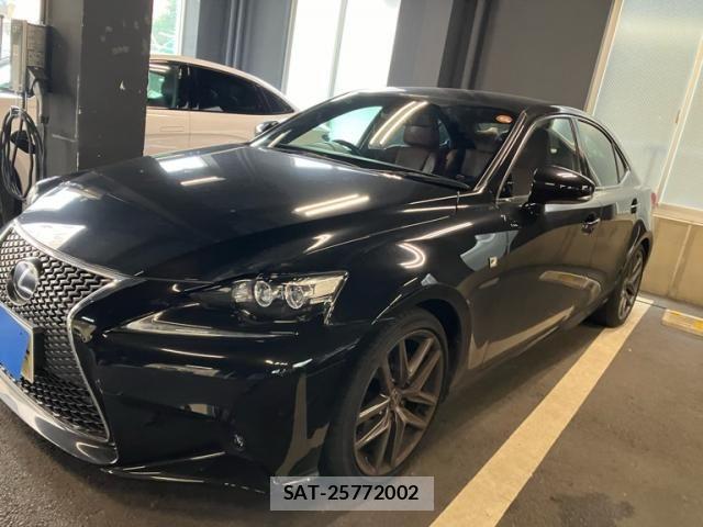 Lexus IS 2014-05 7877342-2