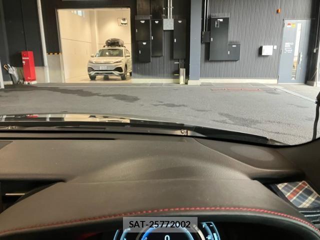 Lexus IS 2014-05 7877342-28