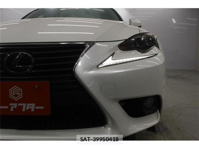 Lexus IS 2013-09 7877339-13