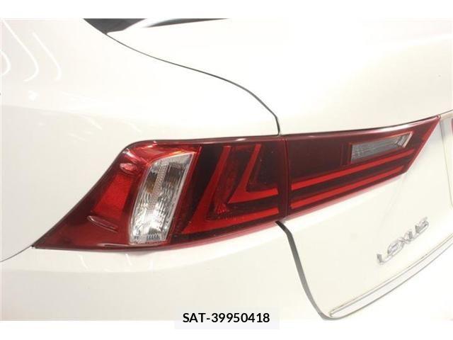 Lexus IS 2013-09 7877339-17
