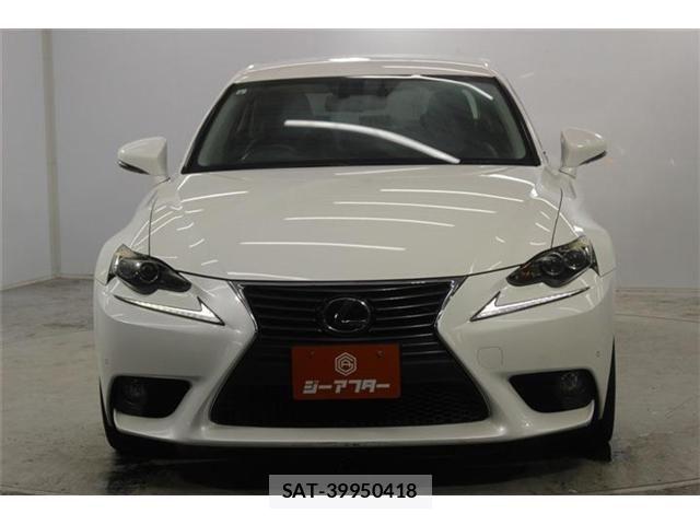 Lexus IS 2013-09 7877339-1