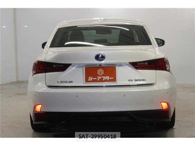 Lexus IS 2013-09 7877339-5