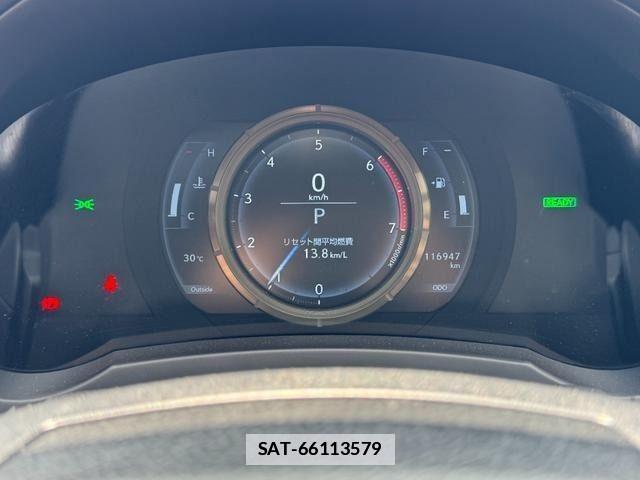 Lexus IS 2018-04 7902850-18