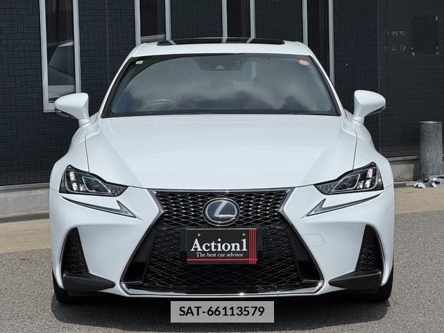 Lexus IS 2018-04 7902850-2