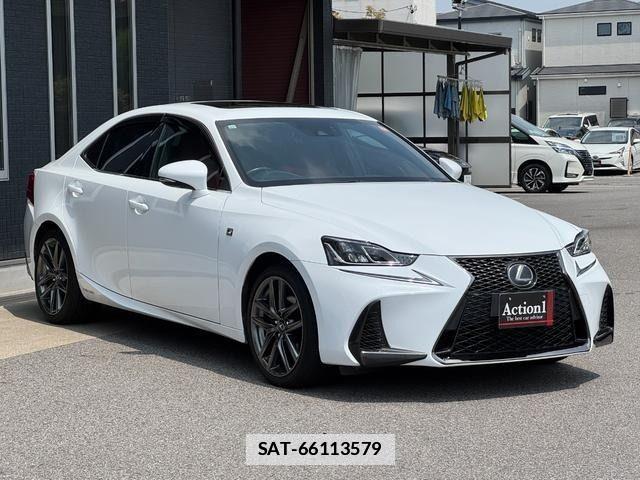Lexus IS 2018-04 7902850-6