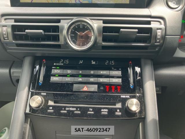 Lexus IS 2024-06 7902848-24