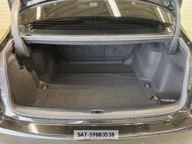 Lexus IS 2014-07 7902849-11