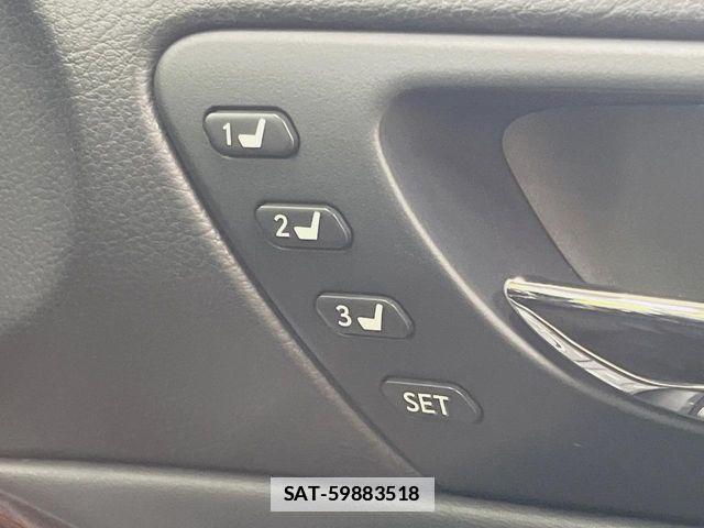 Lexus IS 2014-07 7902849-6