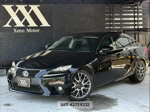 Lexus IS 2014-07 7902852-0