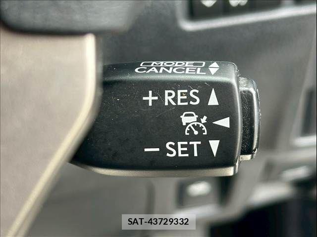 Lexus IS 2014-07 7902852-12