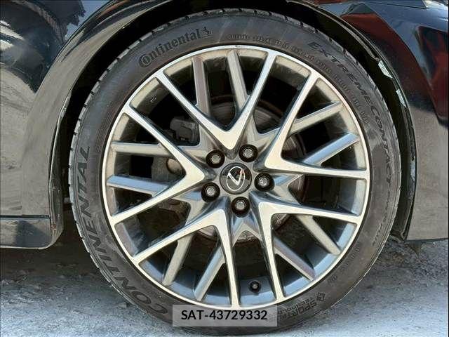 Lexus IS 2014-07 7902852-17