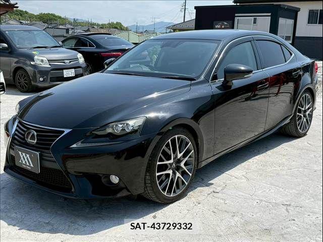 Lexus IS 2014-07 7902852-2