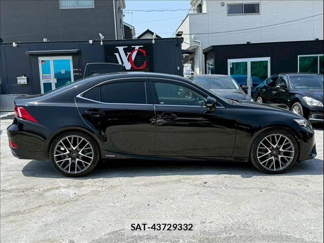 Lexus IS 2014-07 7902852-8