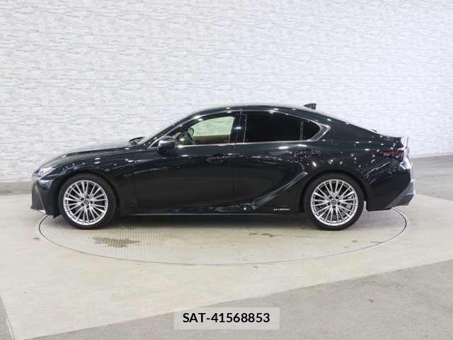 Lexus IS 2021-09 7962383-14