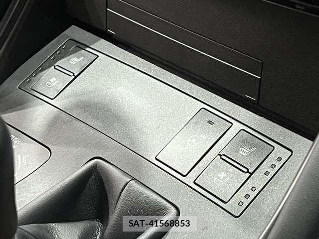 Lexus IS 2021-09 7962383-6