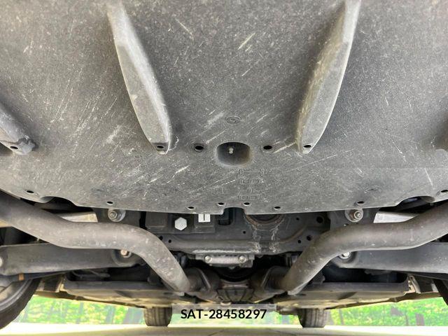 Lexus IS 2016-12 7962385-18