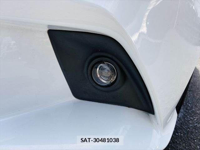 Lexus IS 2013-07 7962390-24