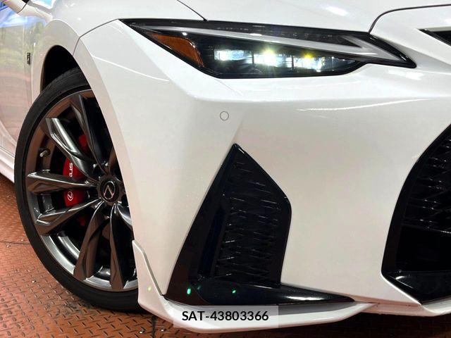 Lexus IS 2021-02 7979757-17
