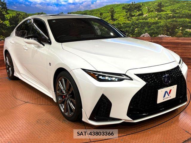 Lexus IS 2021-02 7979757-19
