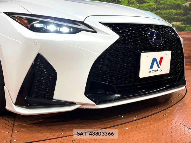 Lexus IS 2021-02 7979757-2
