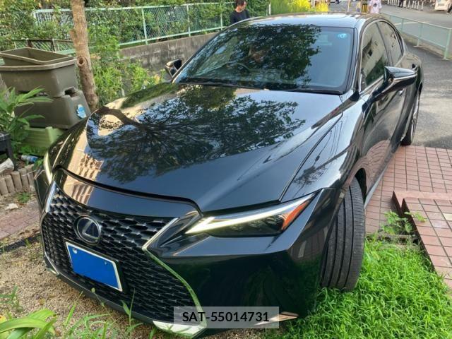 Lexus IS 2021-01 7979758-0