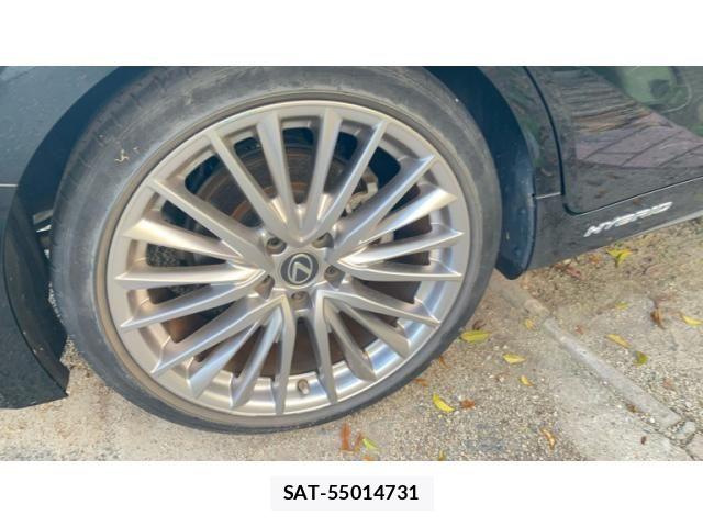 Lexus IS 2021-01 7979758-16