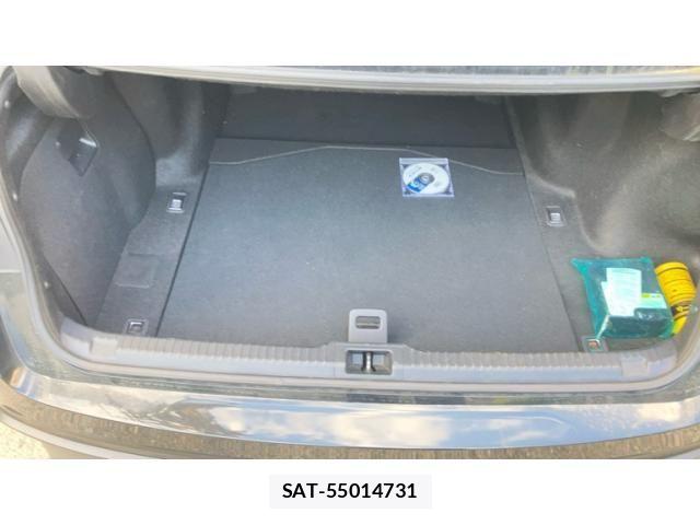 Lexus IS 2021-01 7979758-19