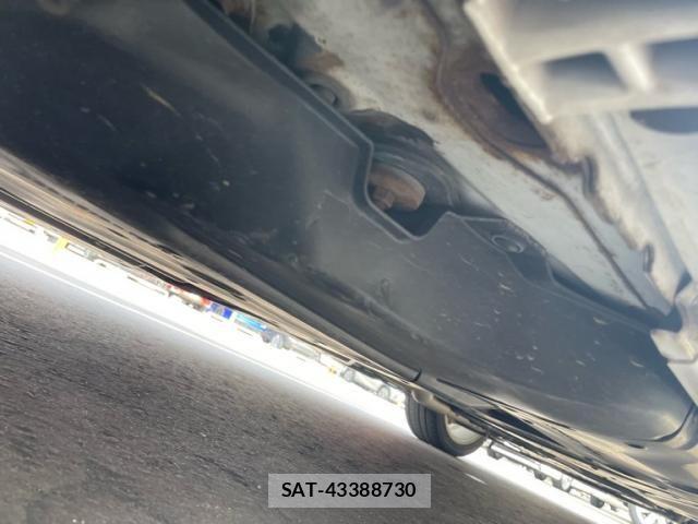 Lexus IS 2013-08 7979761-9