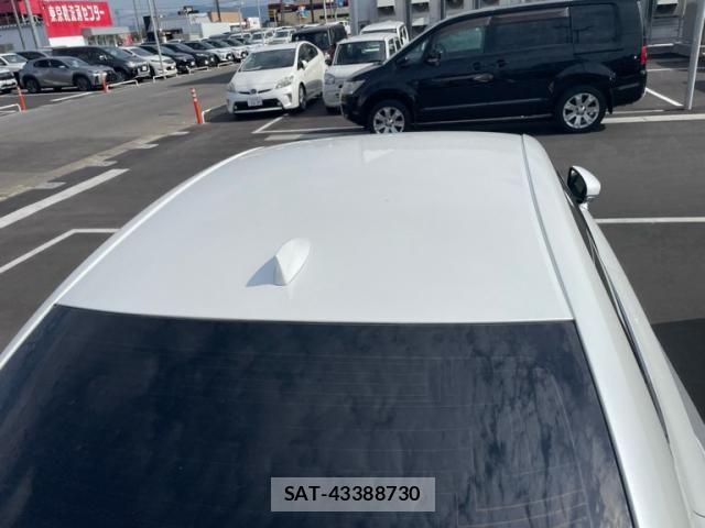 Lexus IS 2013-08 7979761-10
