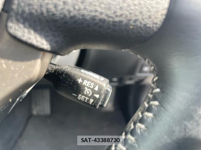 Lexus IS 2013-08 7979761-20