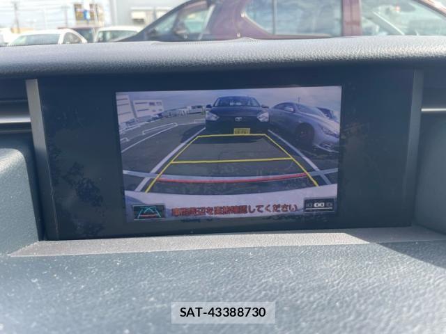 Lexus IS 2013-08 7979761-21