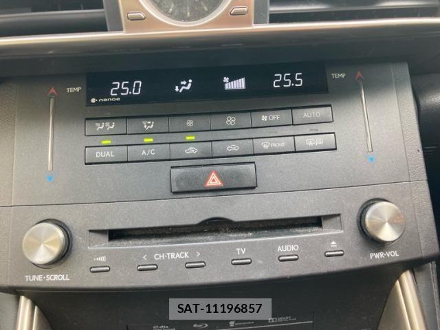 Lexus IS 2014-08 7979760-20