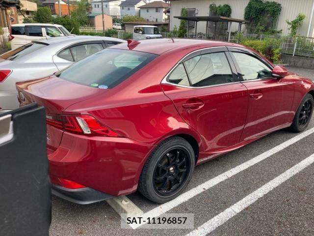 Lexus IS 2014-08 7979760-2