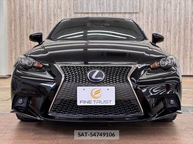 Lexus IS 2014-07 8036425-13