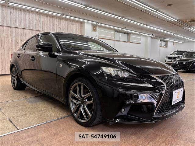 Lexus IS 2014-07 8036425-14