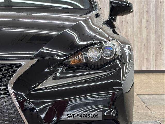 Lexus IS 2014-07 8036425-20