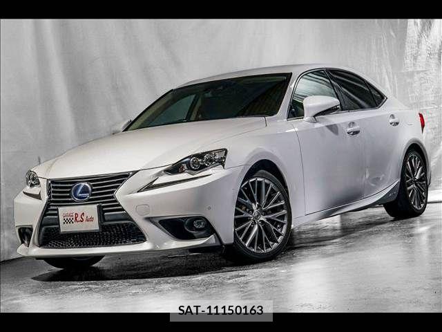 Lexus IS 2015-07 8036418-2