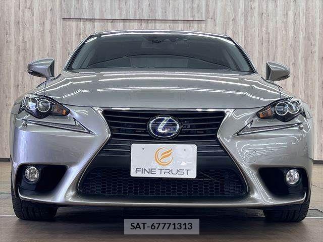 Lexus IS 2013-06 8036420-14