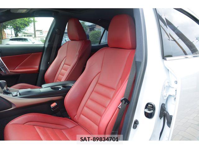 Lexus IS 2014-07 8036416-15