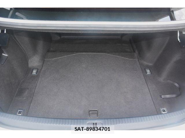 Lexus IS 2014-07 8036416-18