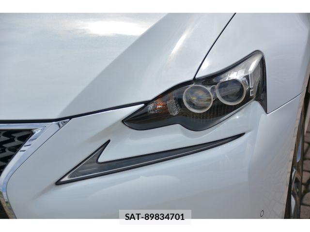 Lexus IS 2014-07 8036416-20