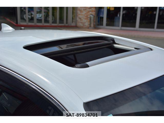 Lexus IS 2014-07 8036416-21