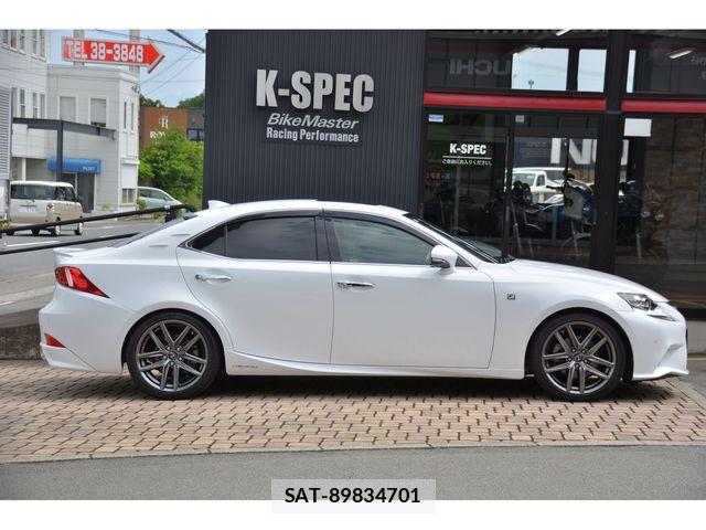 Lexus IS 2014-07 8036416-3