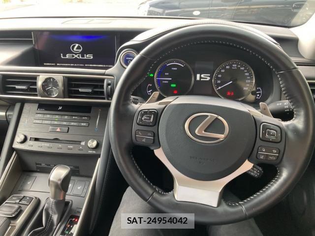 Lexus IS 2019-09 8036415-20